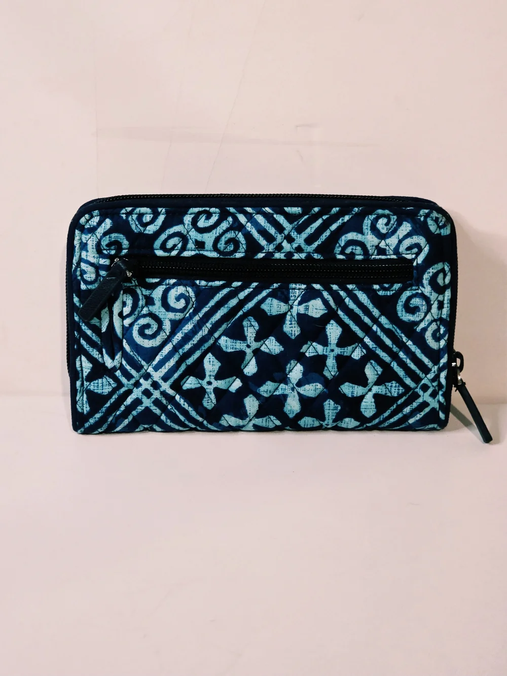 Vera Bradley Wallet Quilted Turn Lock Cuban Tiles Blue Teal New - Picture 2 of 7
